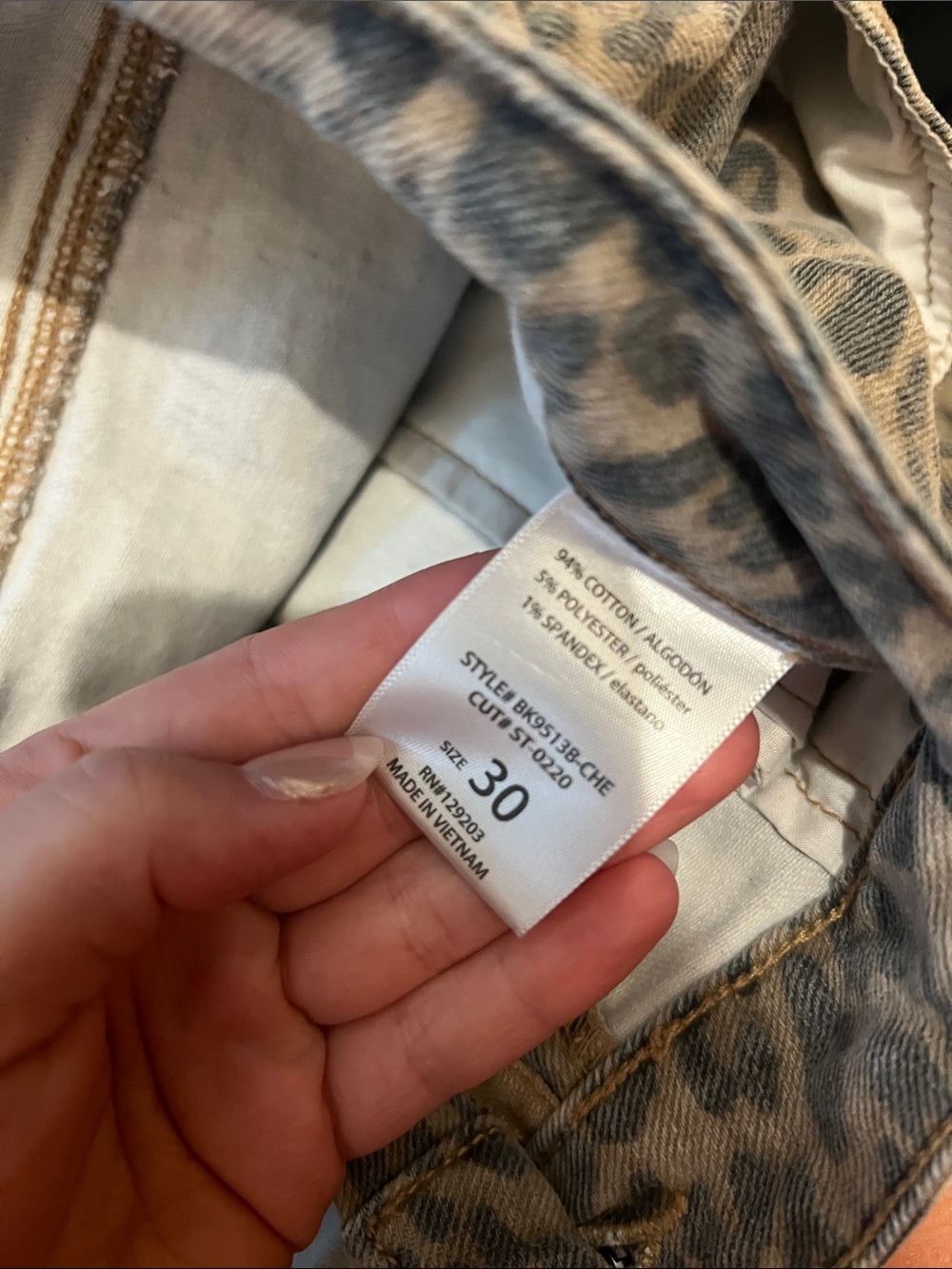 Hidden mid rise Wide Leg Leopard Print Pants - Picture 4 of 4